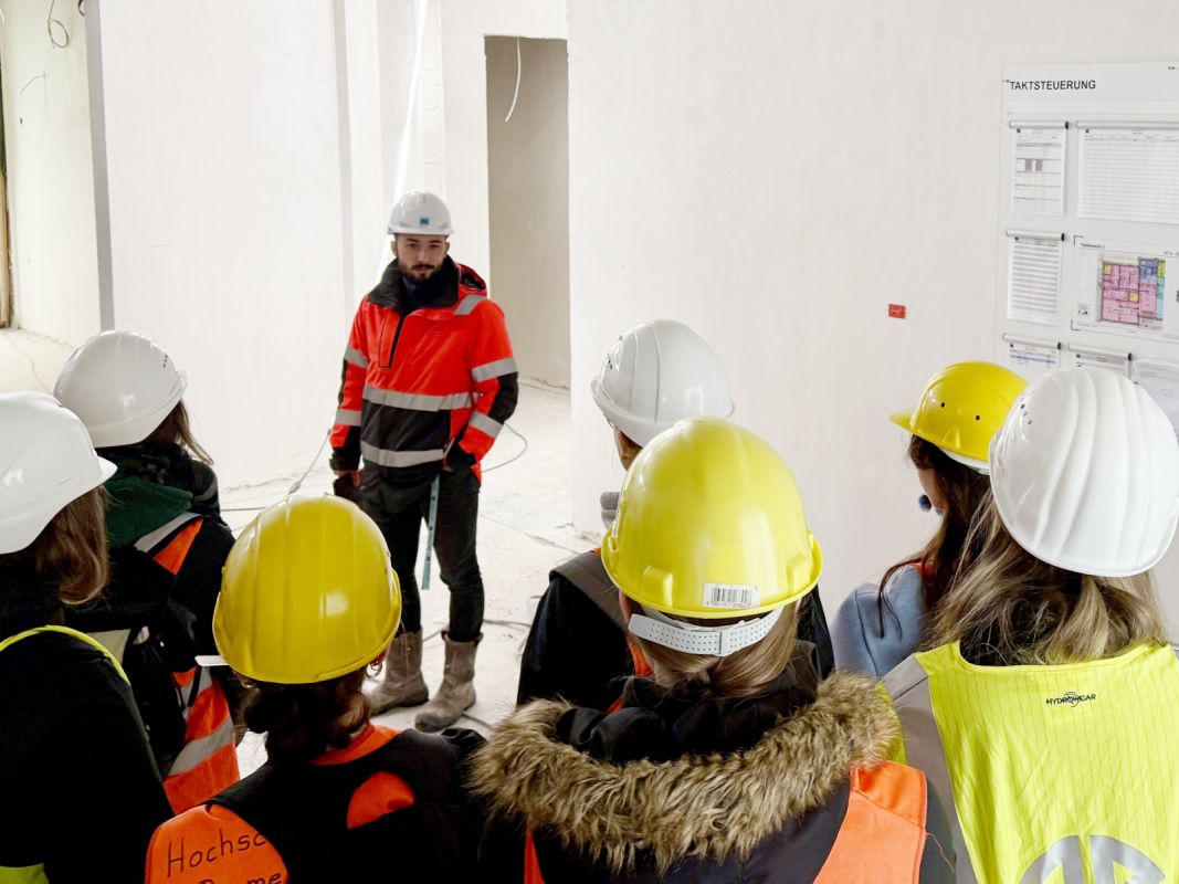 Freytag & v.d. Linde Baustellenbegehung Studenten KiTa Bremen Arsten